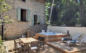 Mas Du Moulin Neuf, Holidayhome With Private Garden And Jacuzzi